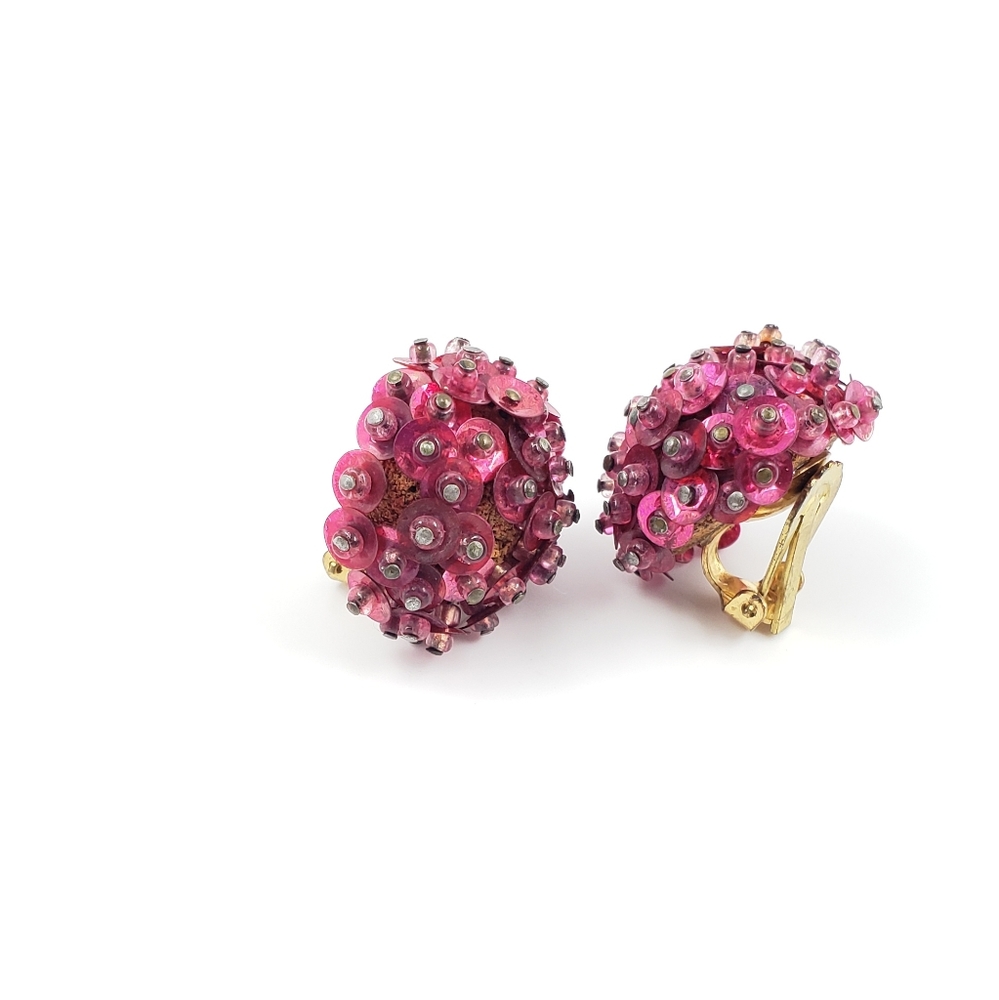 Vtg clip-on Sequined Beaded Red Earrings - Picture 3 of 6